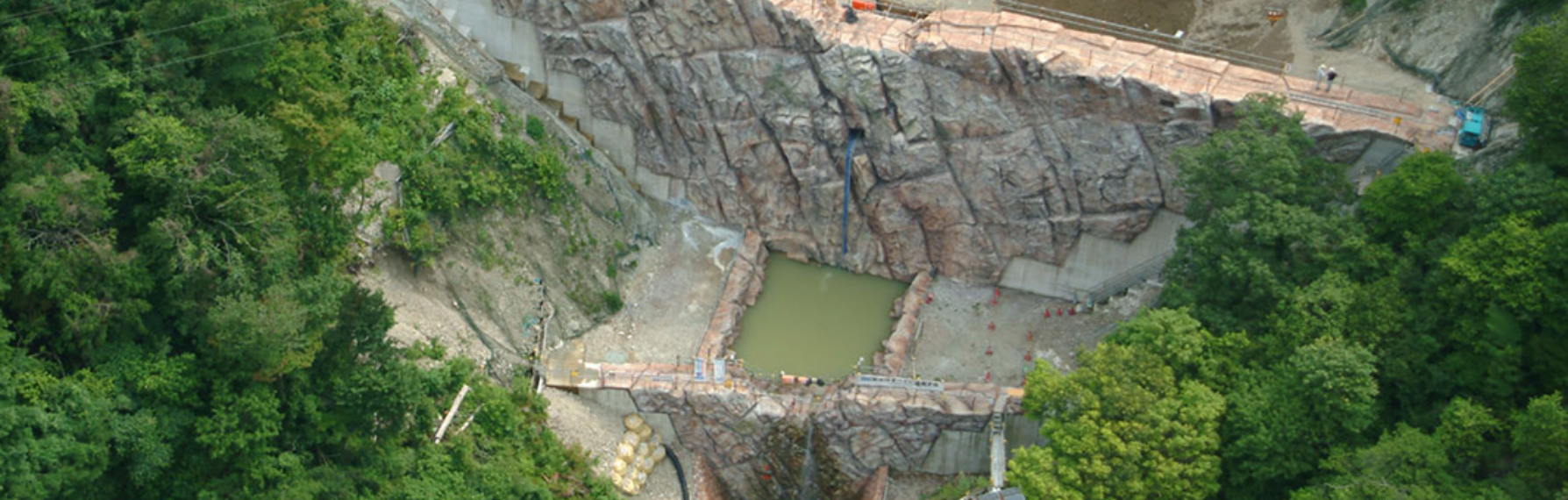 白州ヘルス飲料えびの工場 | りんかい日産建設株式会社